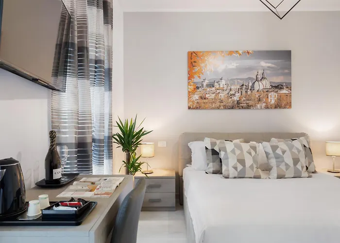 Gasthof Clodio Welcome - 5 Arredate Con Bagno Interno - Zona Comune - Condizionatori -
