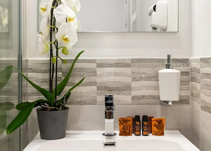 Gasthof Clodio Welcome - 5 Arredate Con Bagno Interno - Zona Comune - Condizionatori -